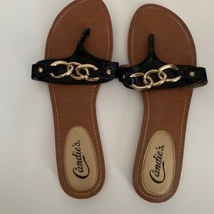 Candies Black and Gold Chain Sz. 8 Sandals